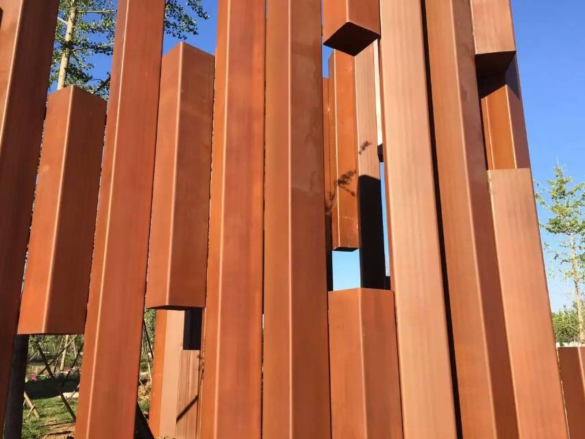 锈钢板 金属建筑装饰材料的魅力与制造